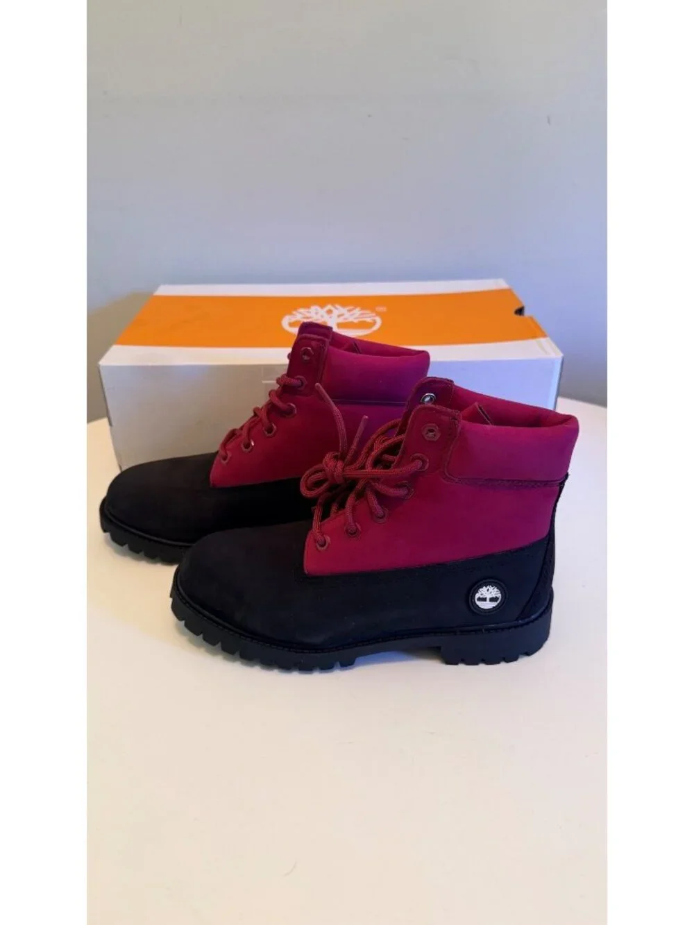 NIB Timberland Premium 6-Inch Waterproof Jr Boots Black Pink Nubuck Size 5 Boys